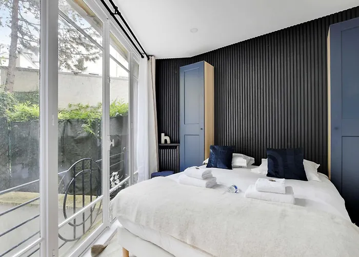 Magnificent 2bd-4p - Eiffel Tower