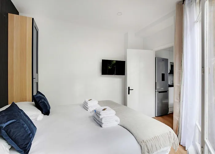 Magnificent 2bd-4p - Eiffel Tower